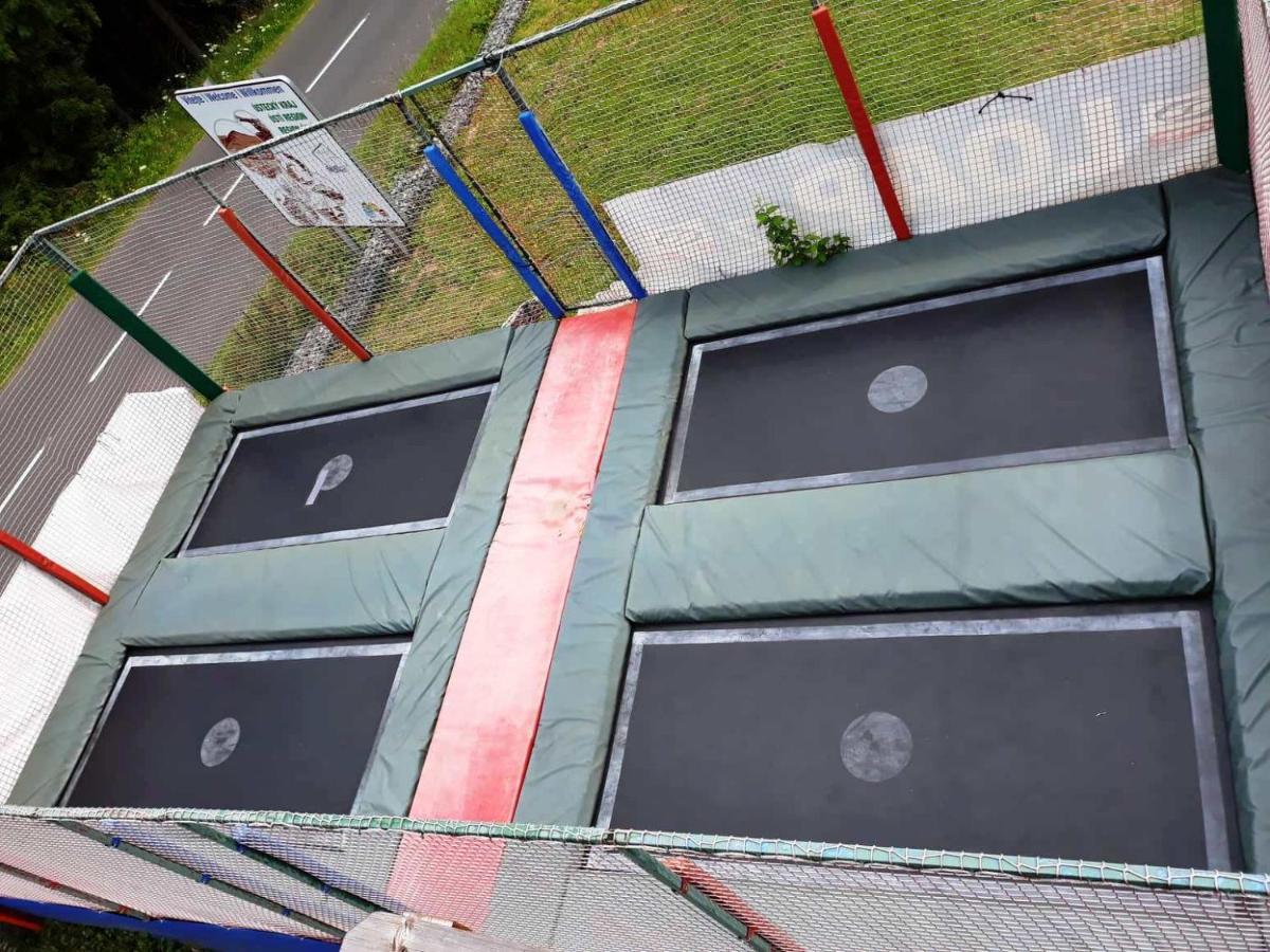 Sportcentrum Klinovec Loučná pod Klínovcem Exteriör bild