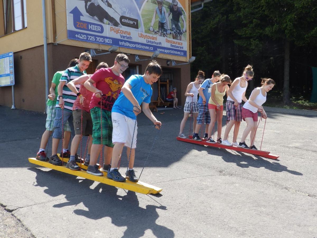 Sportcentrum Klinovec Loučná pod Klínovcem Exteriör bild